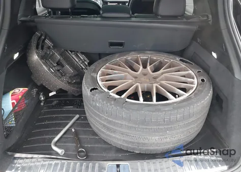 2023 Porsche Cayenne Platinum Edition z USA, uszkodzony, nr VIN WP1AA2AY0PDA08795